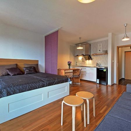 Hluboka Apartment Hluboka nad Vltavou Luaran gambar